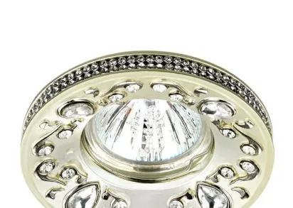 Встраиваемый светильник Novotech Erba Spot 370238